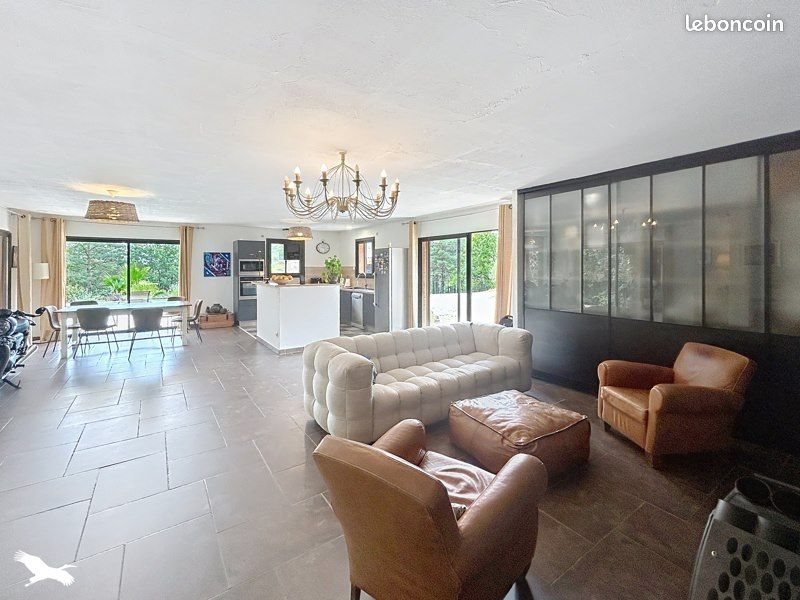 Maison à vendre, 138m², Saint-Mayme-de-Péreyrol