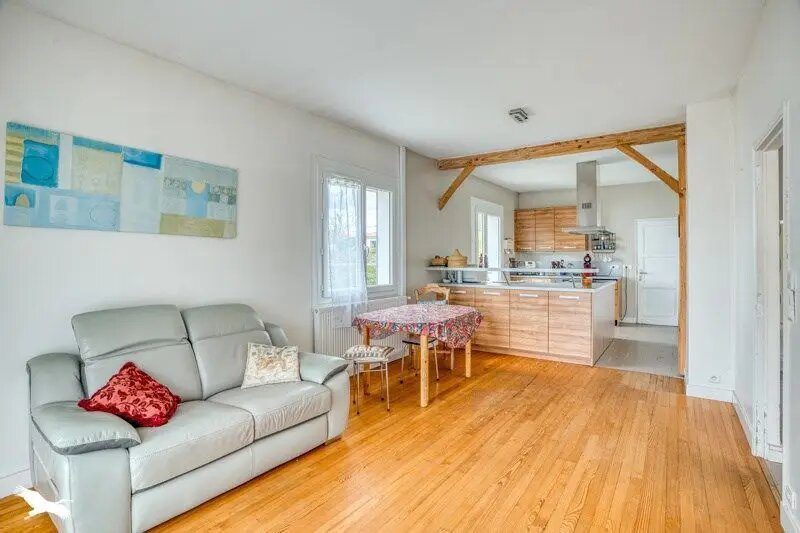 Maison à vendre, 102m², Pineuilh