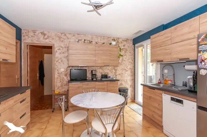 Maison à vendre, 142m², Corneilhan