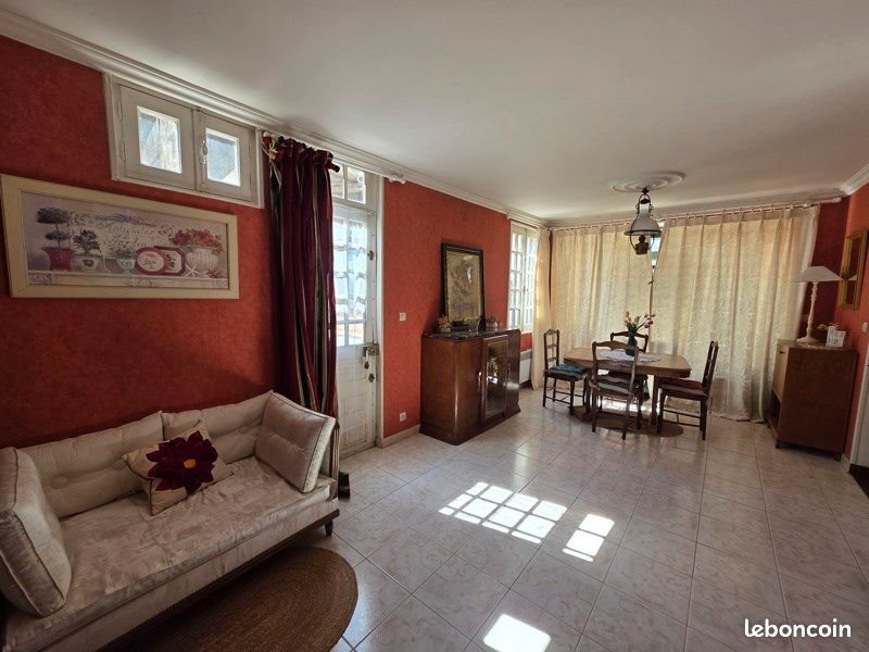 Maison à vendre, 157m², Lignières