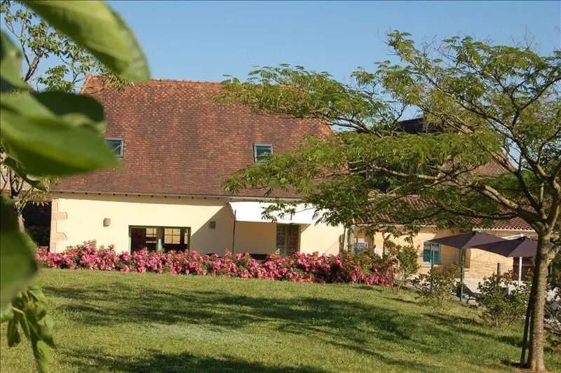 Maison à vendre, 730m², Saint-Médard-d'Excideuil