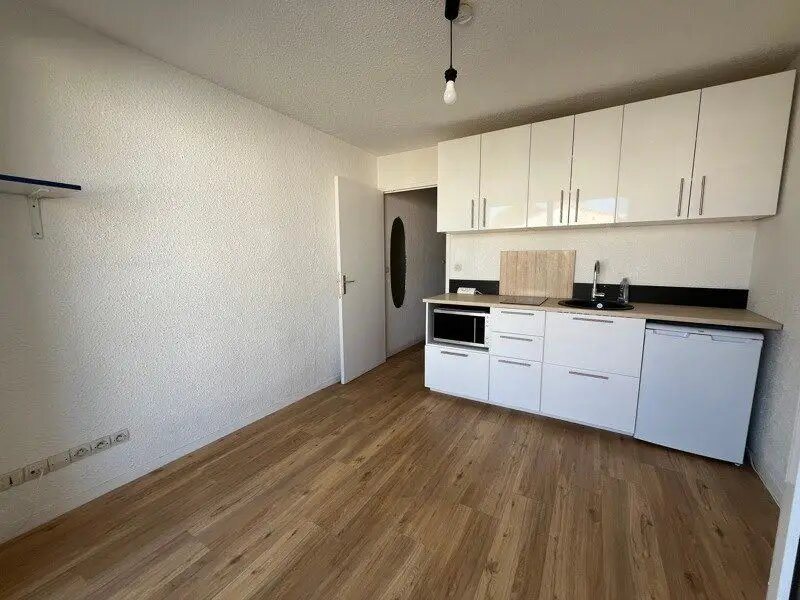 Appartement à louer, 19m², Royan