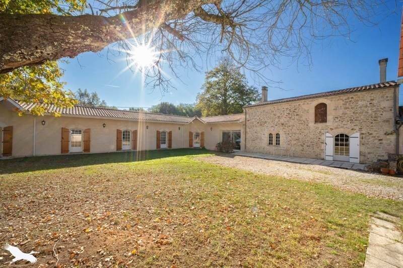 Maison à vendre, 350m², Saint-Christoly-de-Blaye