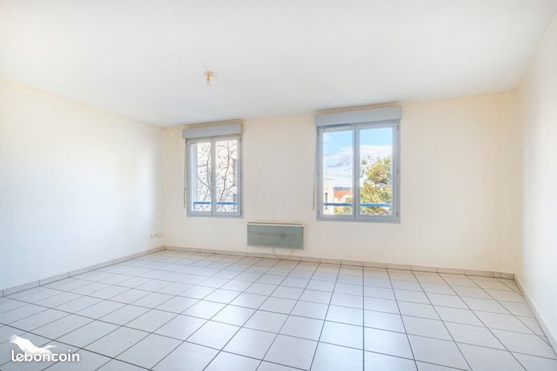 Appartement à vendre, 45m², Décines-Charpieu