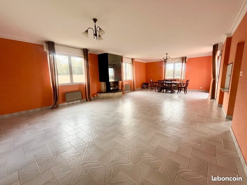 Maison à vendre, 190m², Nesmy