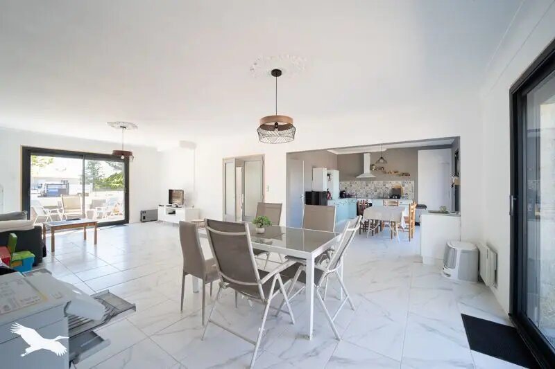 Maison à vendre, 190m², Eyrans