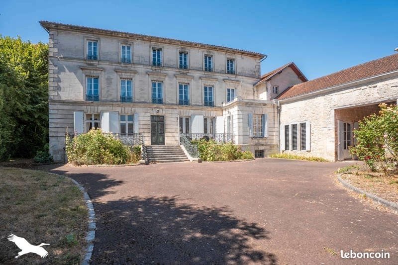 Maison à vendre, 456m², Châteauneuf-sur-Charente