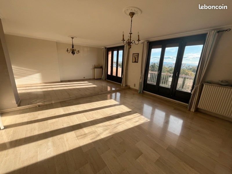Appartement à vendre, 124m², Saint-Priest