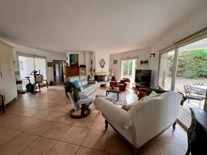 Maison à vendre, 150m², Lignan-de-Bordeaux
