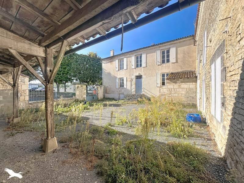 Maison à vendre, 113m², Rouillac