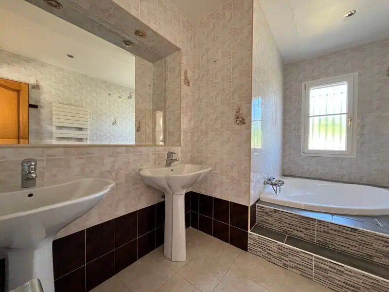 Maison à vendre, 133m², Ménesplet