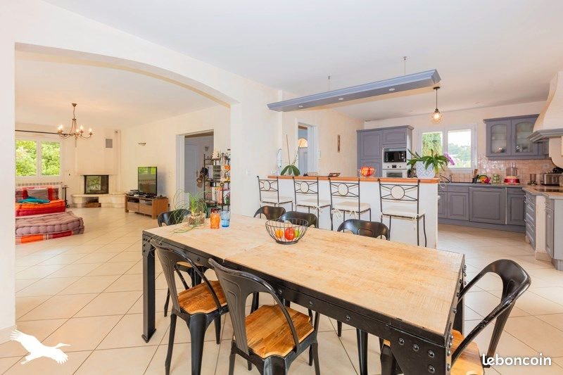 Maison à vendre, 242m², Auch