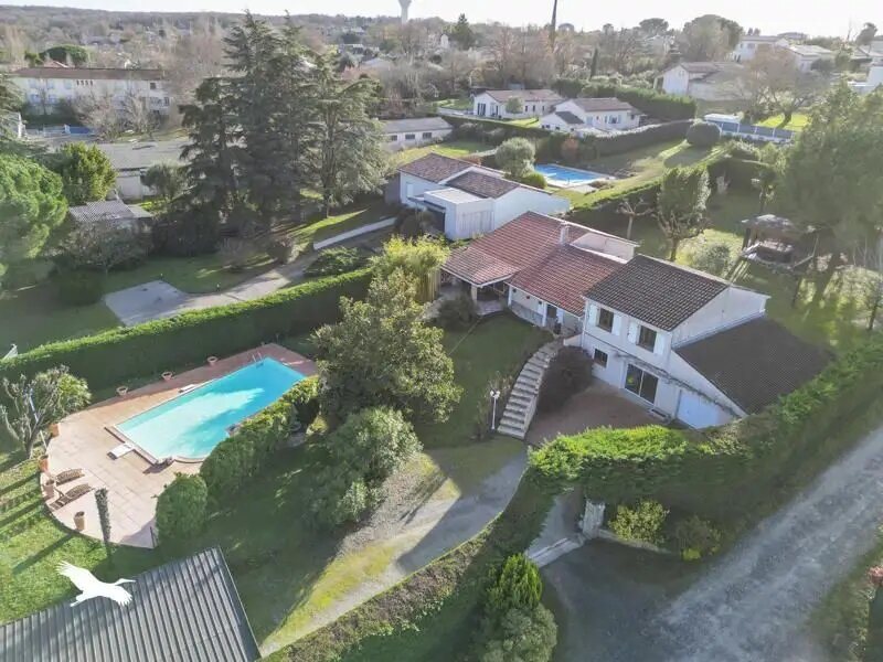 Maison à vendre, 212m², Saint-Sauveur