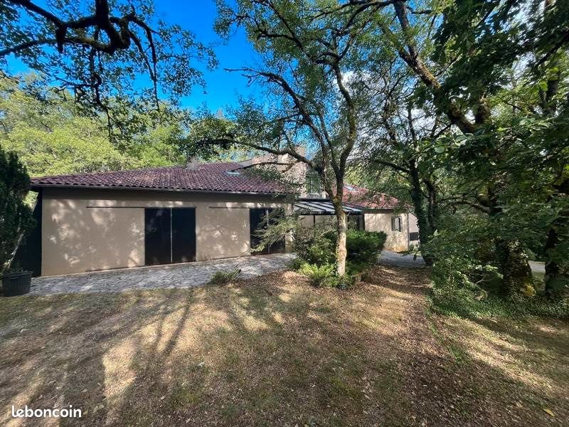 Maison à vendre, 275m², Villefranche-de-Rouergue