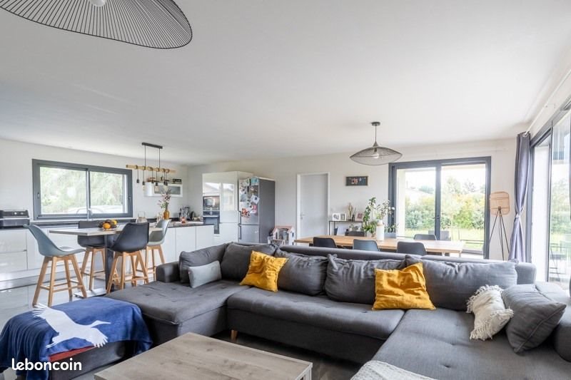 Maison à vendre, 109m², Saint-Sulpice-la-Pointe