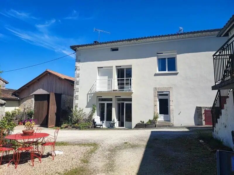 Maison à vendre, 138m², Montmoreau-Saint-Cybard