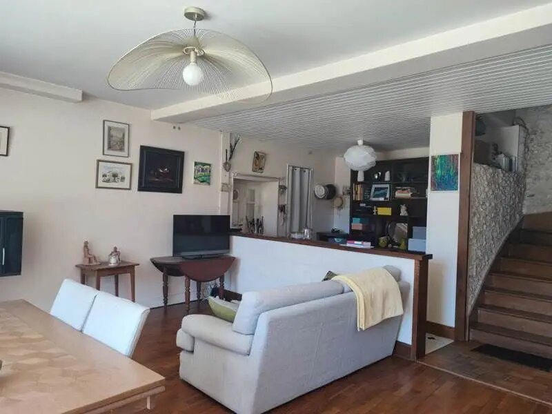 Maison à vendre, 138m², Montmoreau-Saint-Cybard