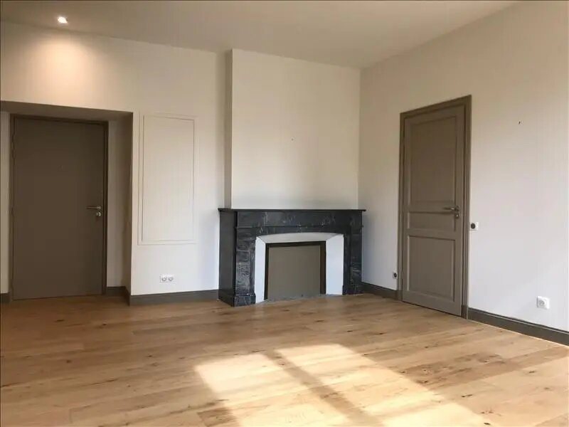 Appartement à louer, 33m², Saintes