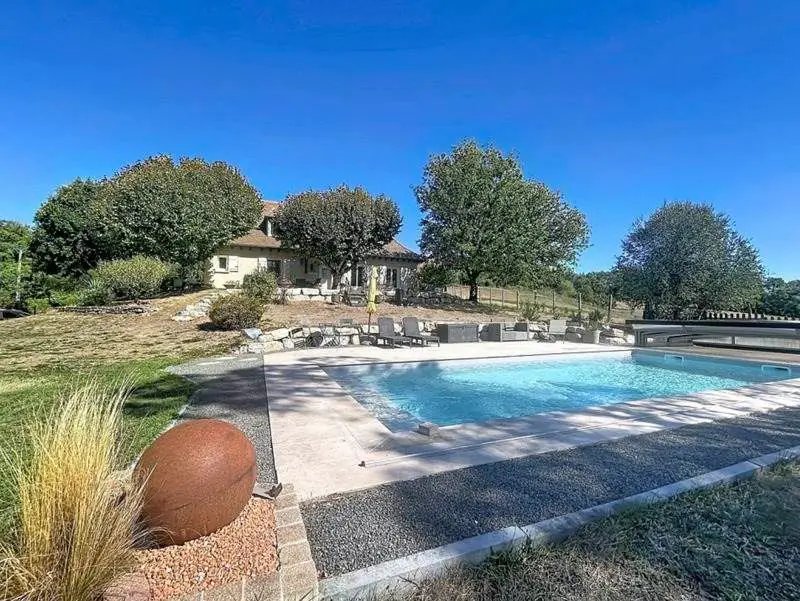 Maison à vendre, 137m², Terrasson-Lavilledieu
