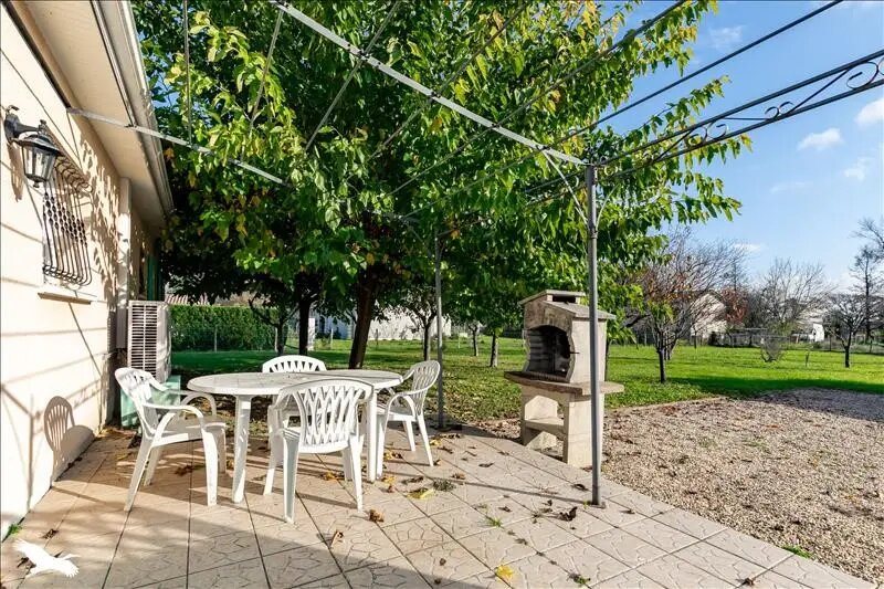 Maison à vendre, 92m², Saint-Seurin-sur-l'Isle