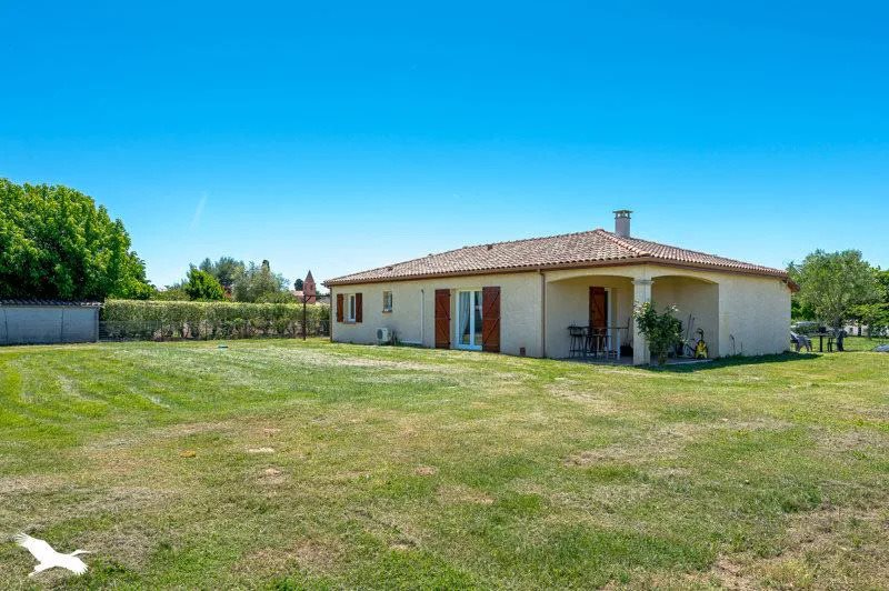 Maison à vendre, 101m², Bessens