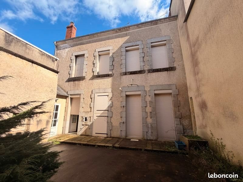 Maison à vendre, 210m², Aigurande