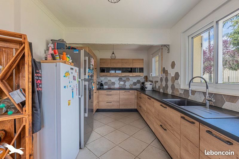 Maison à vendre, 147m², Neuville-sur-Brenne
