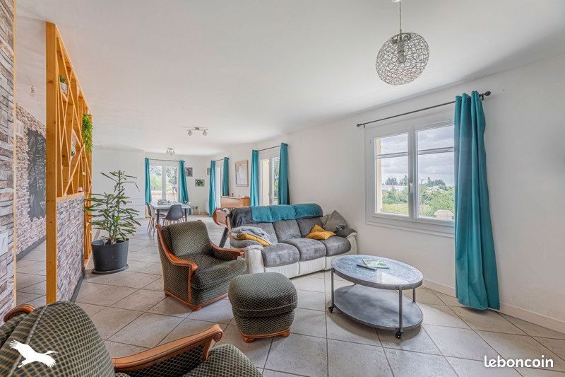 Maison à vendre, 147m², Neuville-sur-Brenne