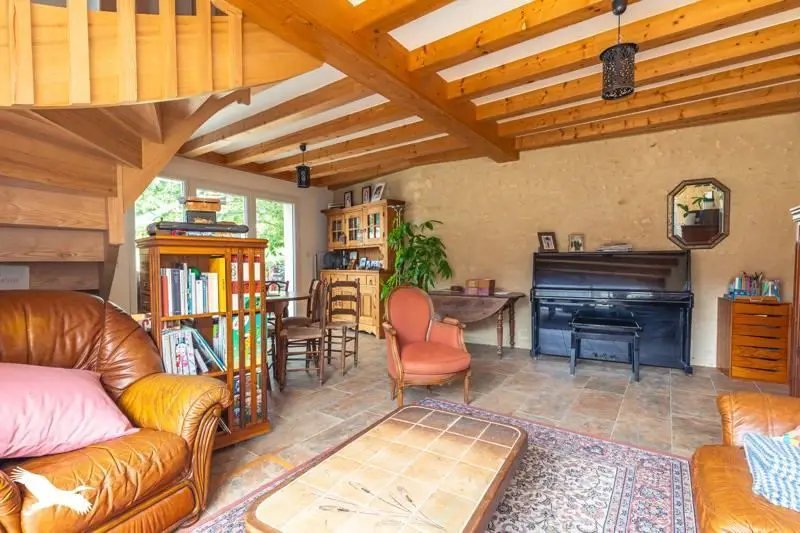 Maison à vendre, 188m², Lussant