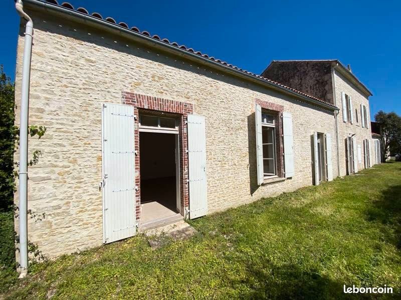 Maison à vendre, 285m², Marans