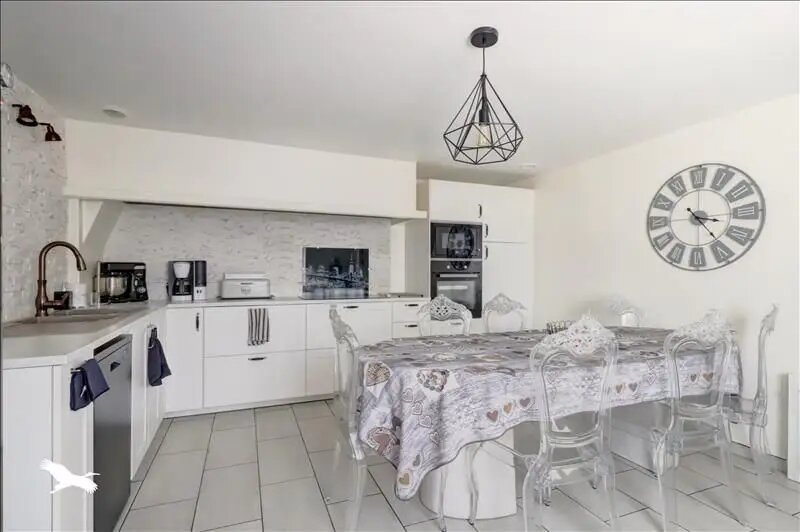 Maison à vendre, 170m², Ambres