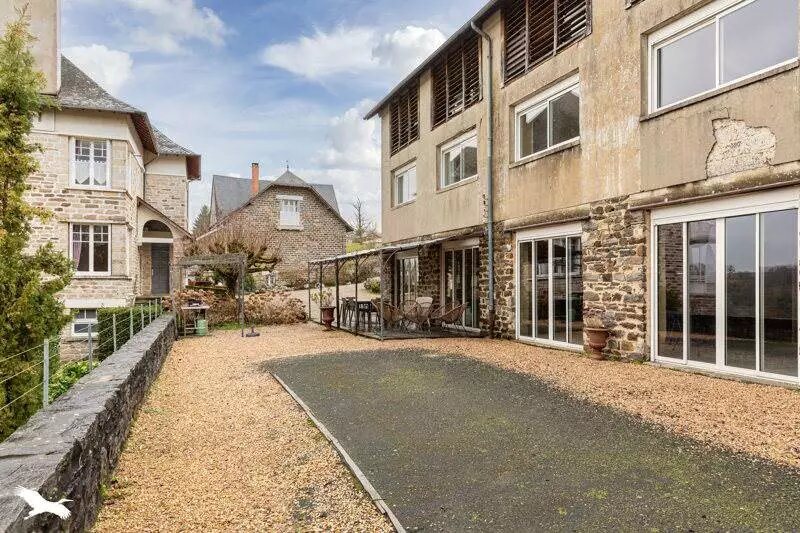 Maison à vendre, 386m², Uzerche