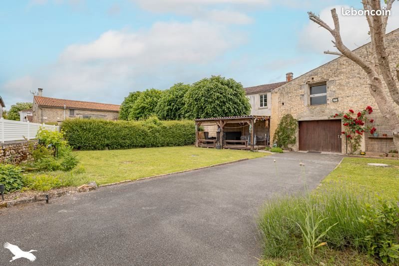 Maison à vendre, 192m², Matha