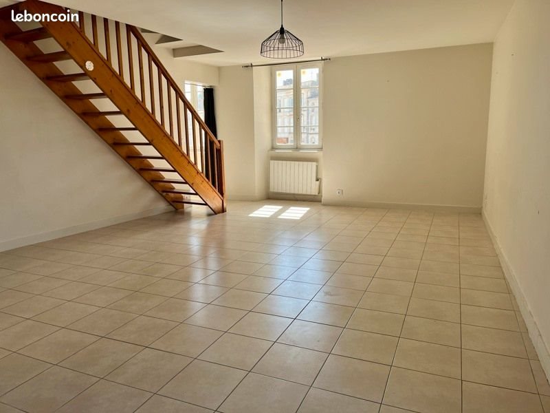 Appartement à louer, 65m², Jonzac