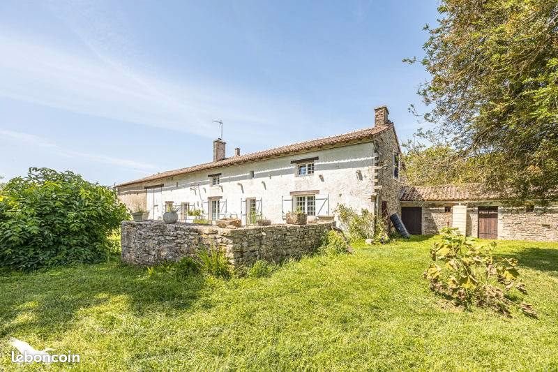 Maison à vendre, 180m², Sainte-Soline