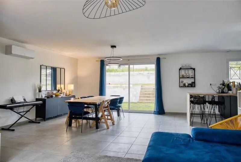 Maison à vendre, 101m², Salles