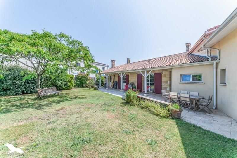 Maison à vendre, 187m², Léognan