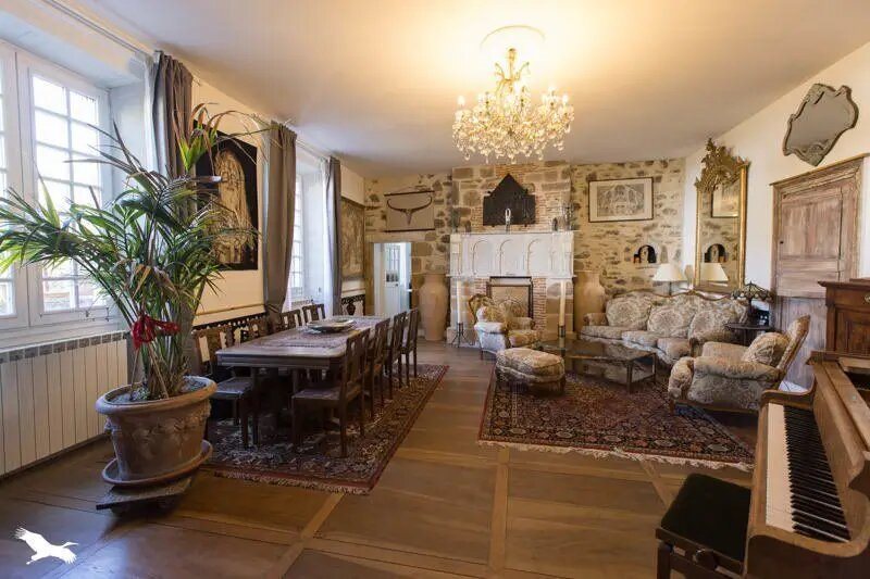Maison à vendre, 360m², Beaulieu-sur-Dordogne