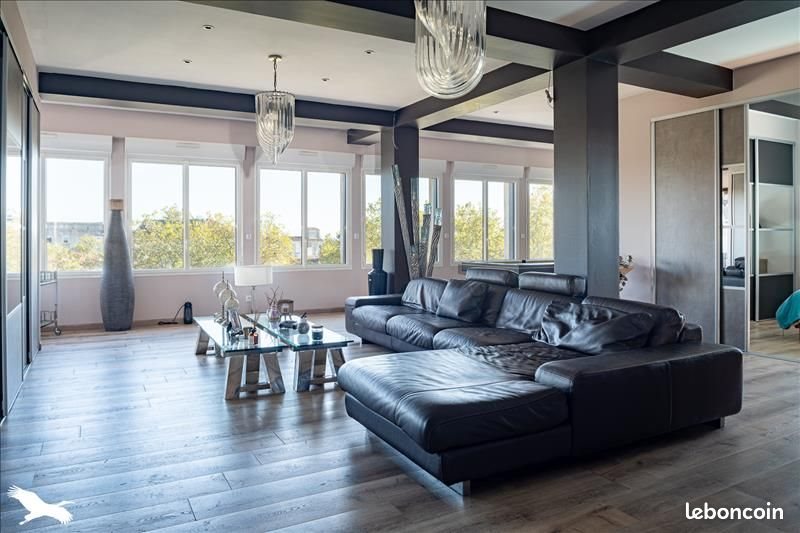 Appartement à vendre, 166m², Saintes
