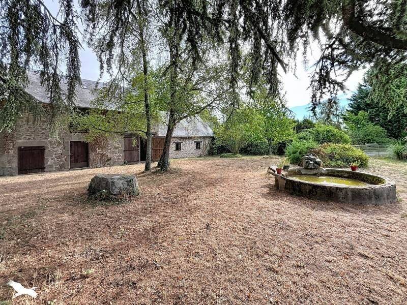 Maison à vendre, 199m², Saint-Priest-la-Feuille