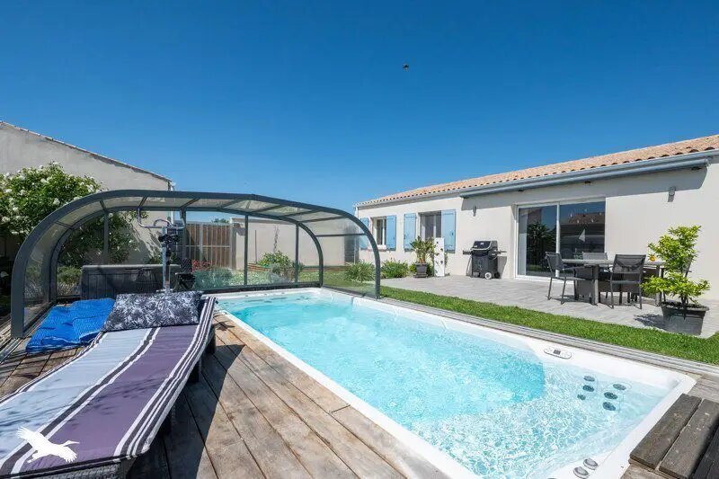 Maison à vendre, 115m², Saint-Just-Luzac