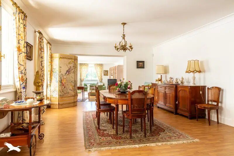 Maison à vendre, 349m², Saint-Yrieix-la-Perche