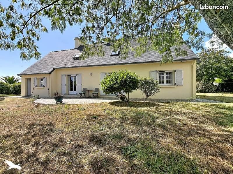 Maison à vendre, 125m², Plomodiern