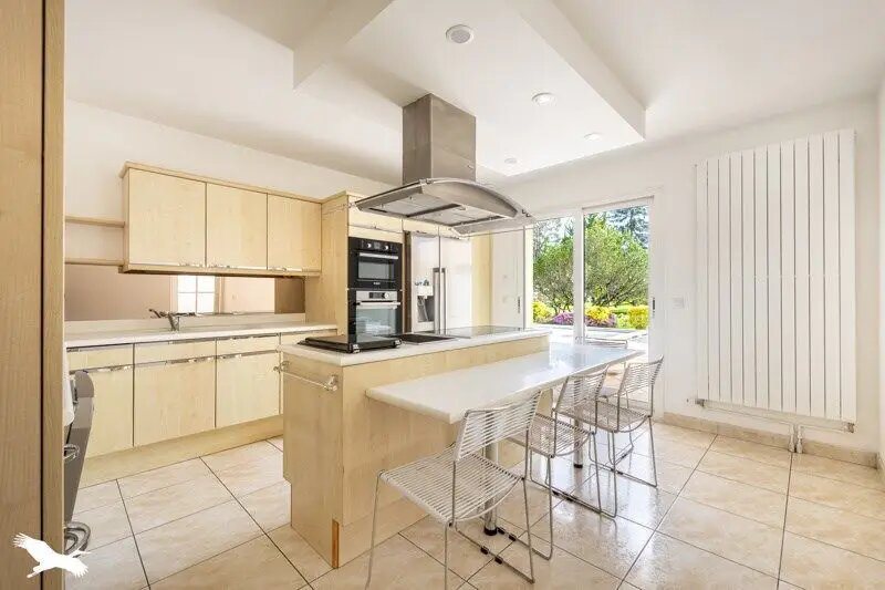 Maison à vendre, 255m², Saint-Victurnien