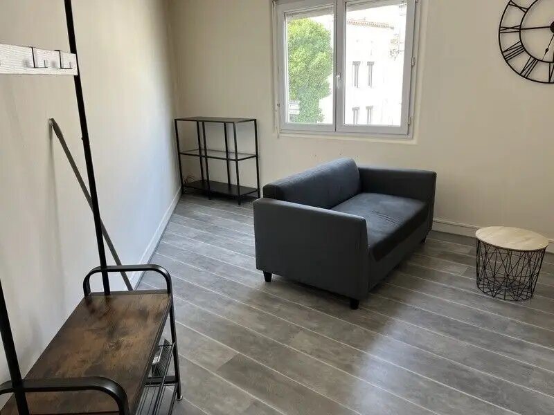 Appartement à louer, 28m², Ruelle-sur-Touvre