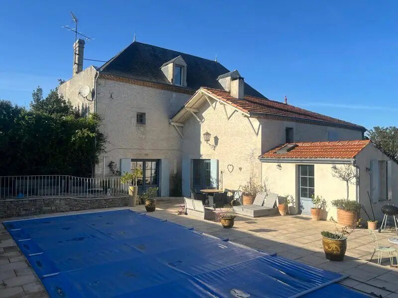 Maison à vendre, 318m², Saint-Thomas-de-Conac