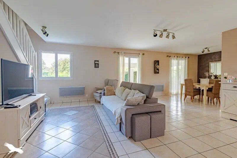 Maison à vendre, 135m², Virelade