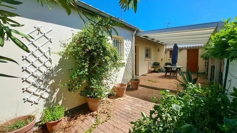 Maison à vendre, 70m², Saint-Seurin-sur-l'Isle