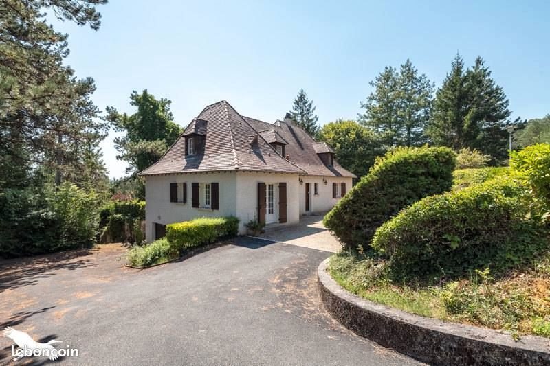 Maison à vendre, 221m², Trélissac