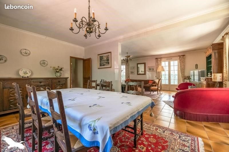 Maison à vendre, 221m², Trélissac